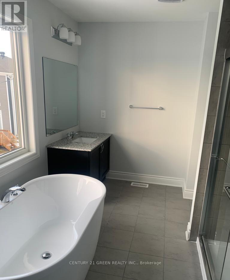 136 YEARLING CIRCLE - 17