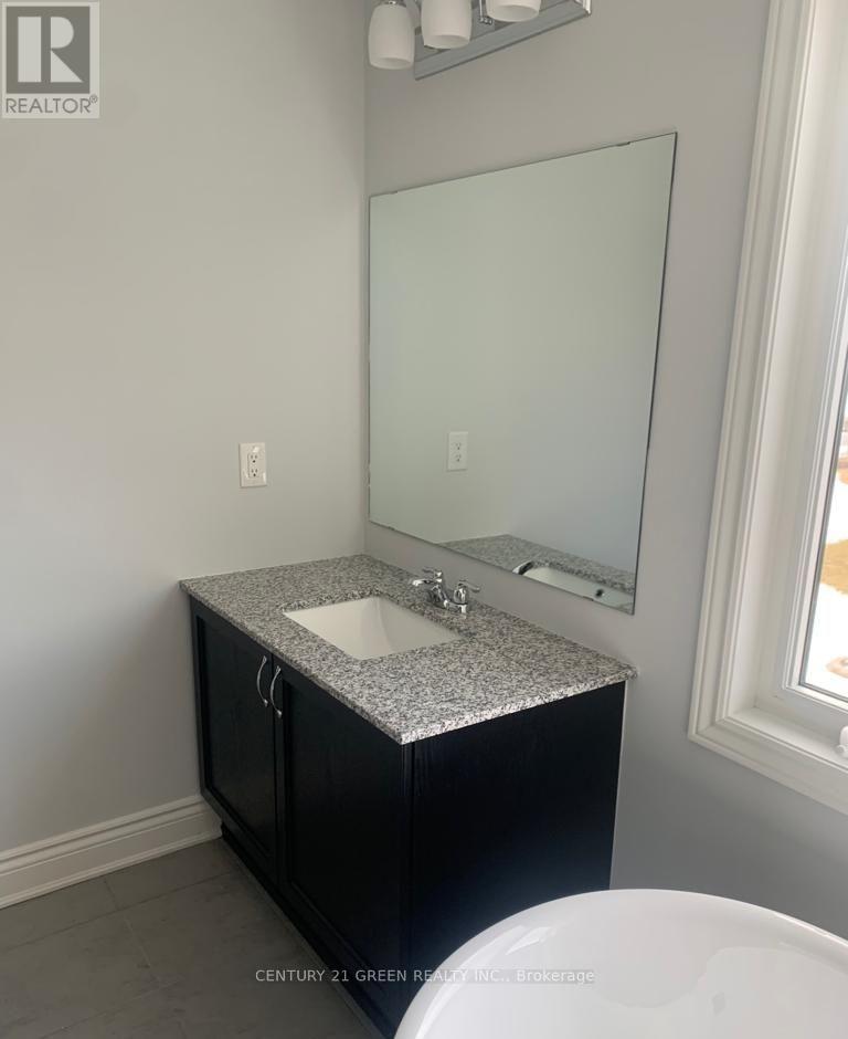 136 YEARLING CIRCLE - 18