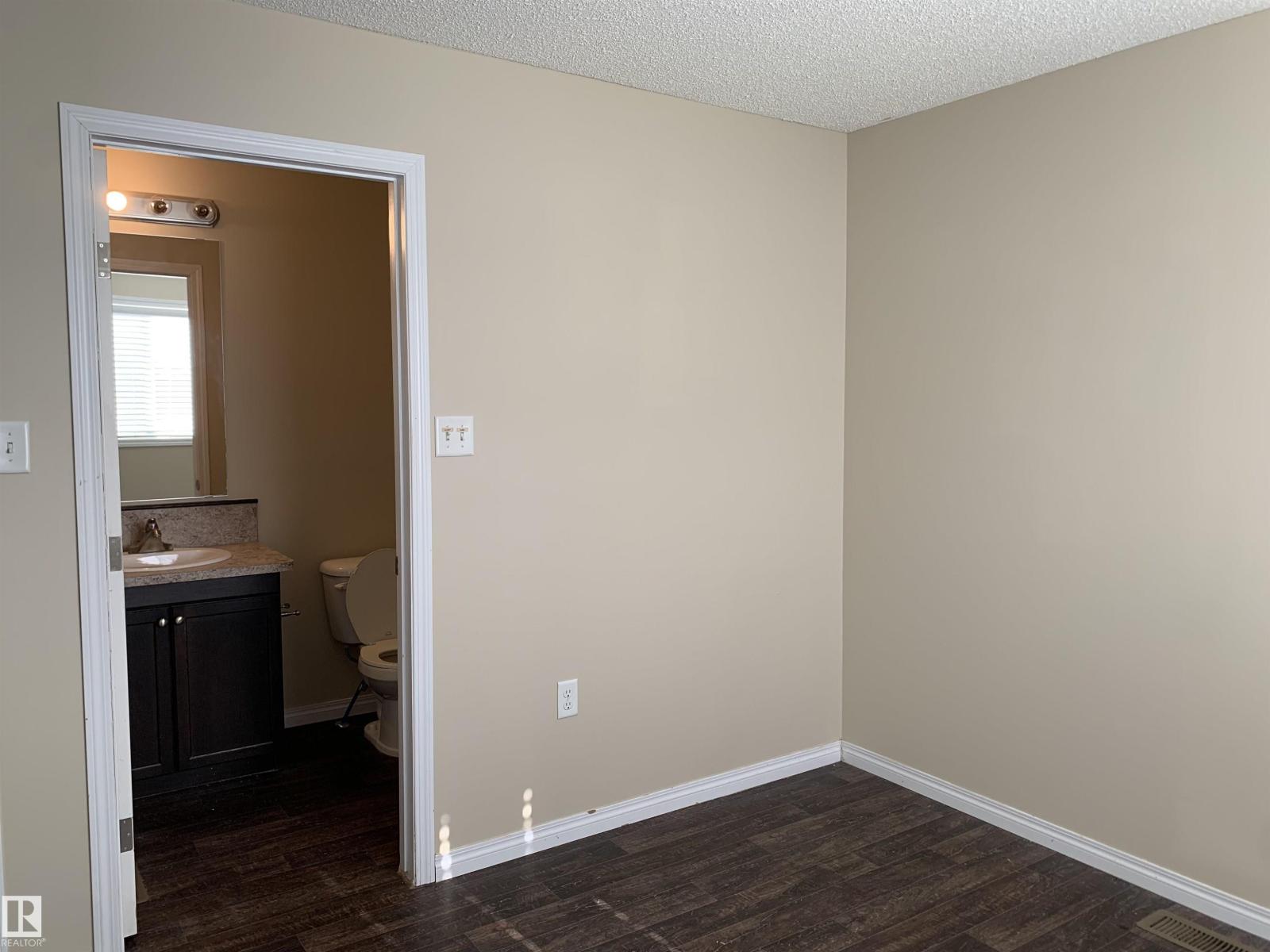 11824 93 ST NW - 13
