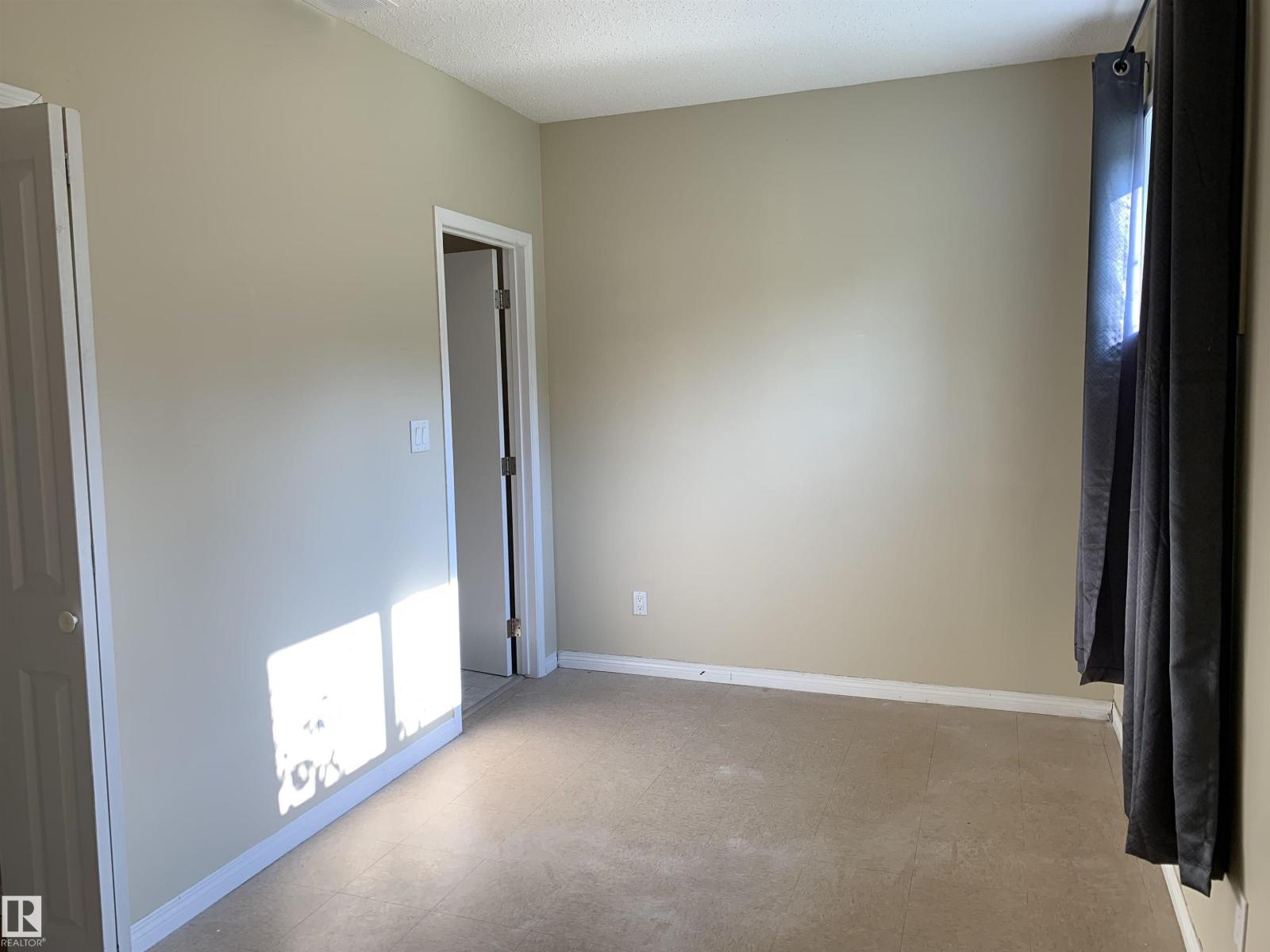 11824 93 ST NW - 26