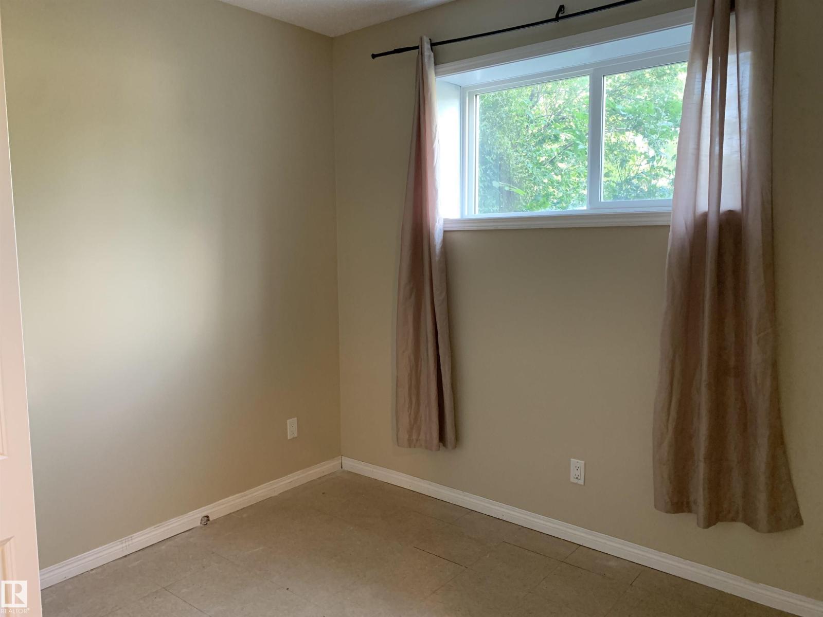 11824 93 ST NW - 31