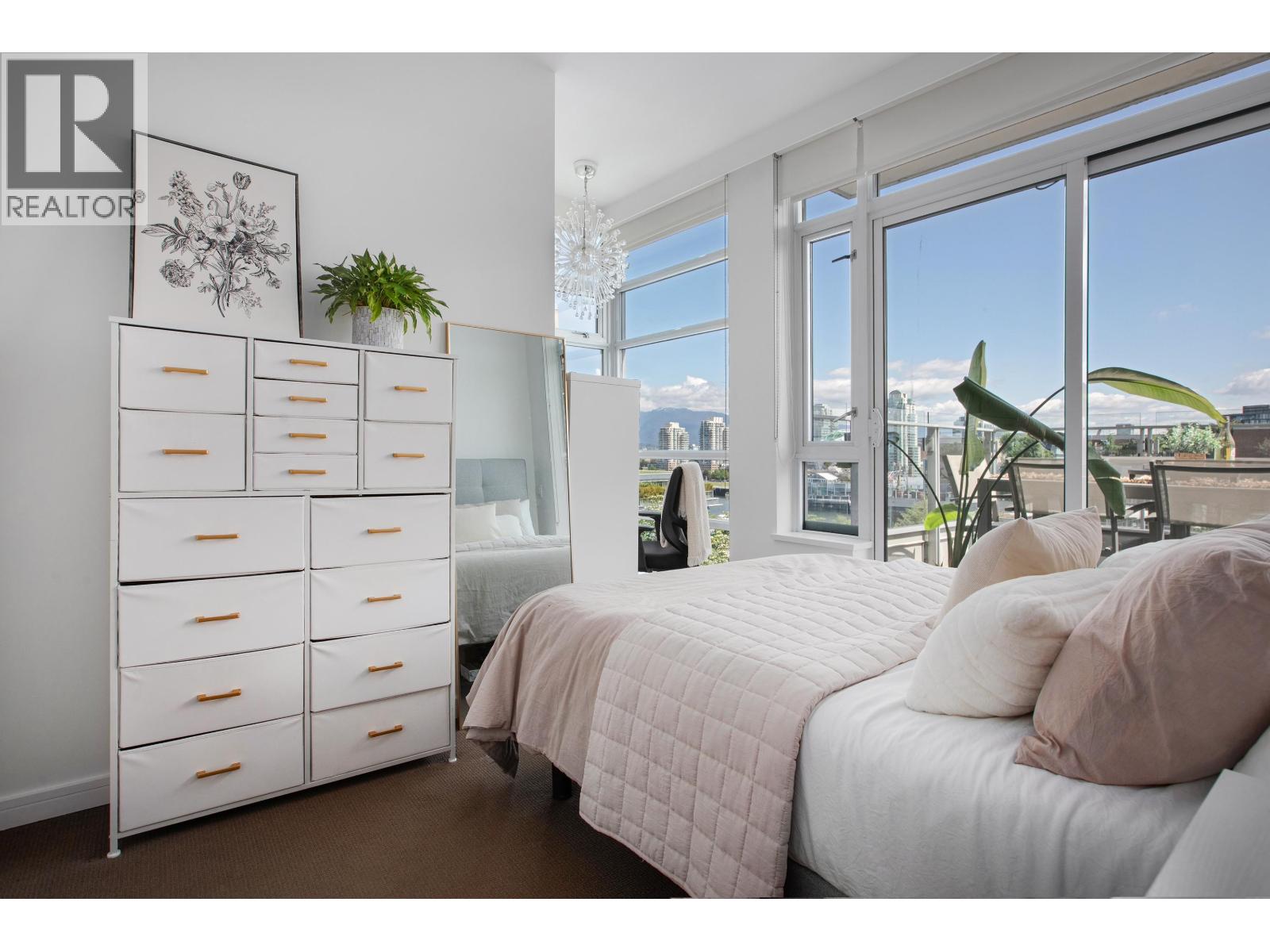 901 1616 COLUMBIA STREET, Vancouver