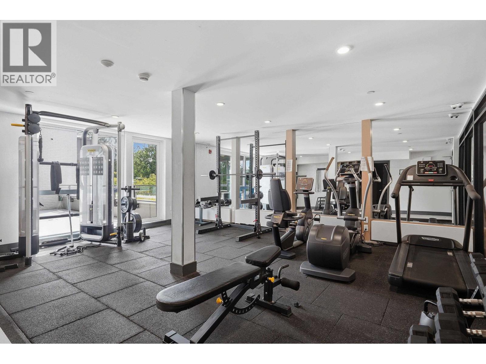 311 707 E 3RD STREET, North Vancouver