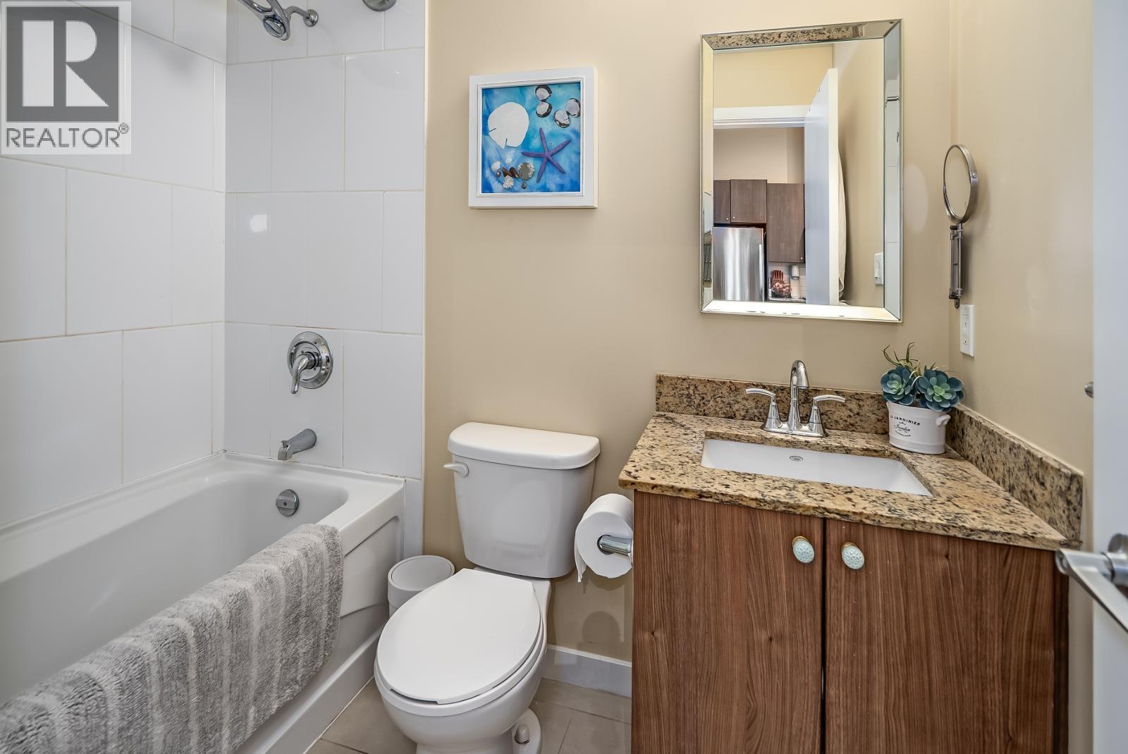 301 280 ROSS DRIVE, New Westminster
