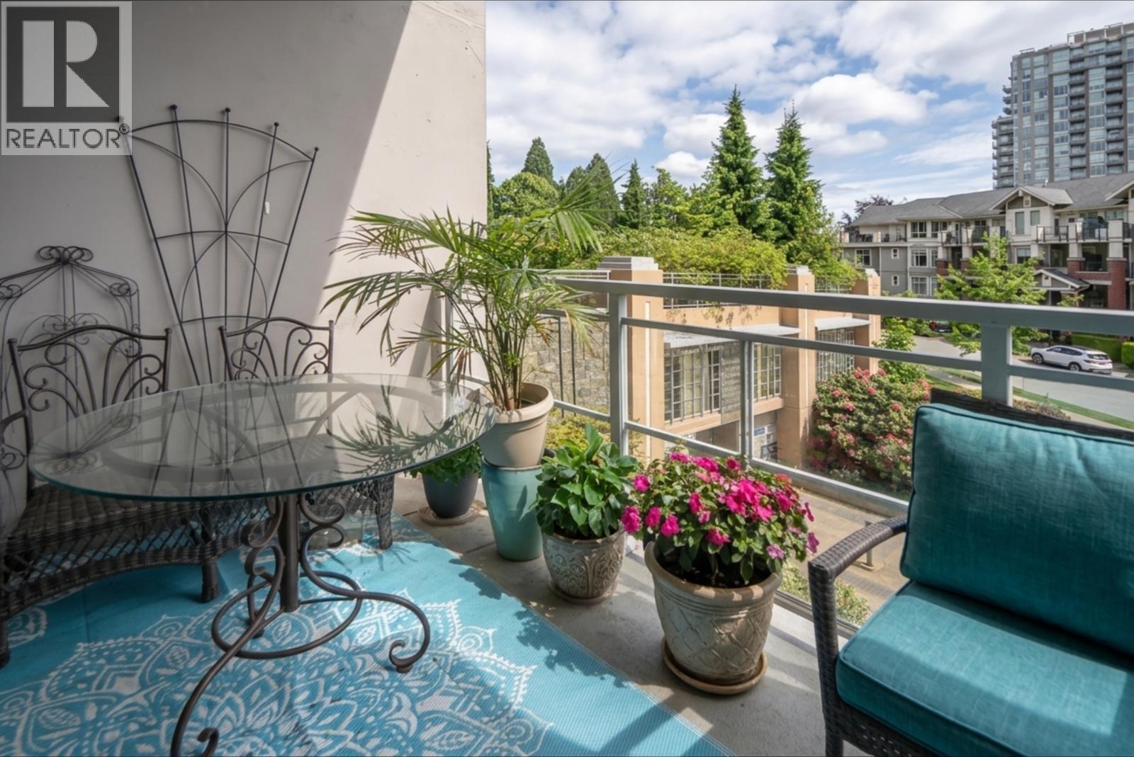 301 280 ROSS DRIVE, New Westminster