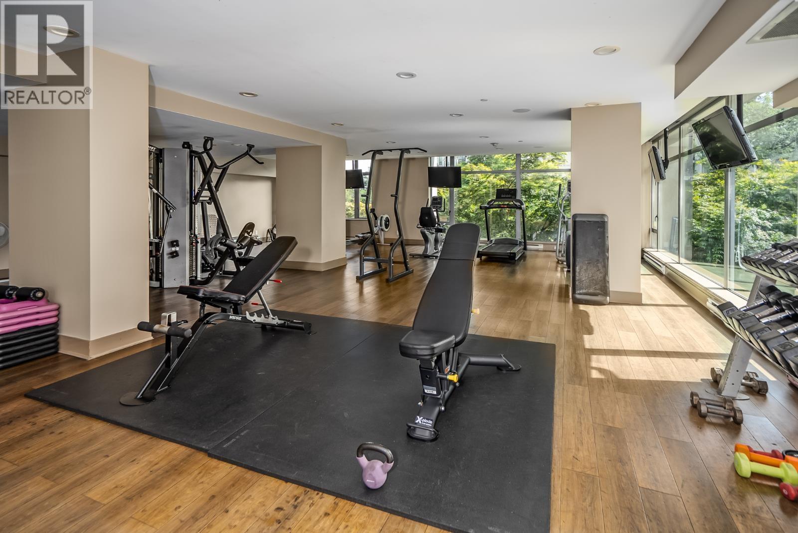 301 280 ROSS DRIVE, New Westminster