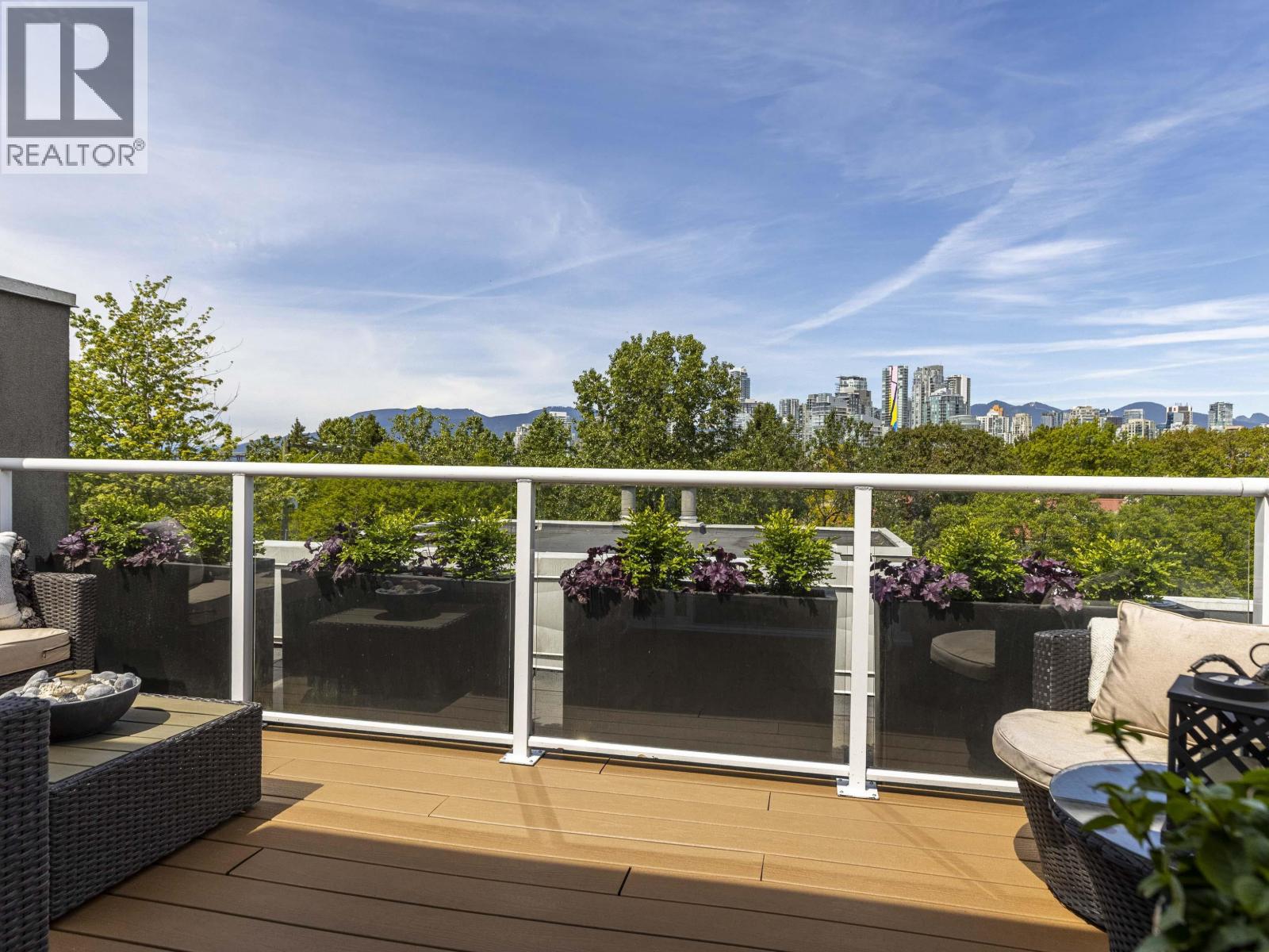 2218 SPRUCE STREET, Vancouver