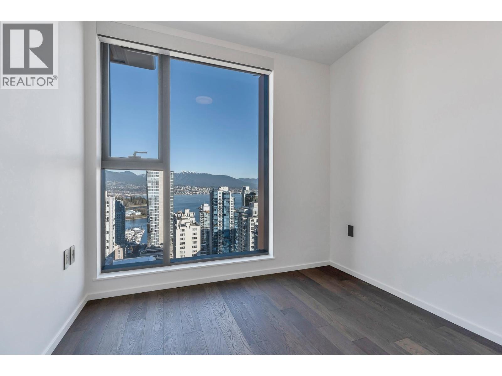 2402 1482 ROBSON STREET, Vancouver