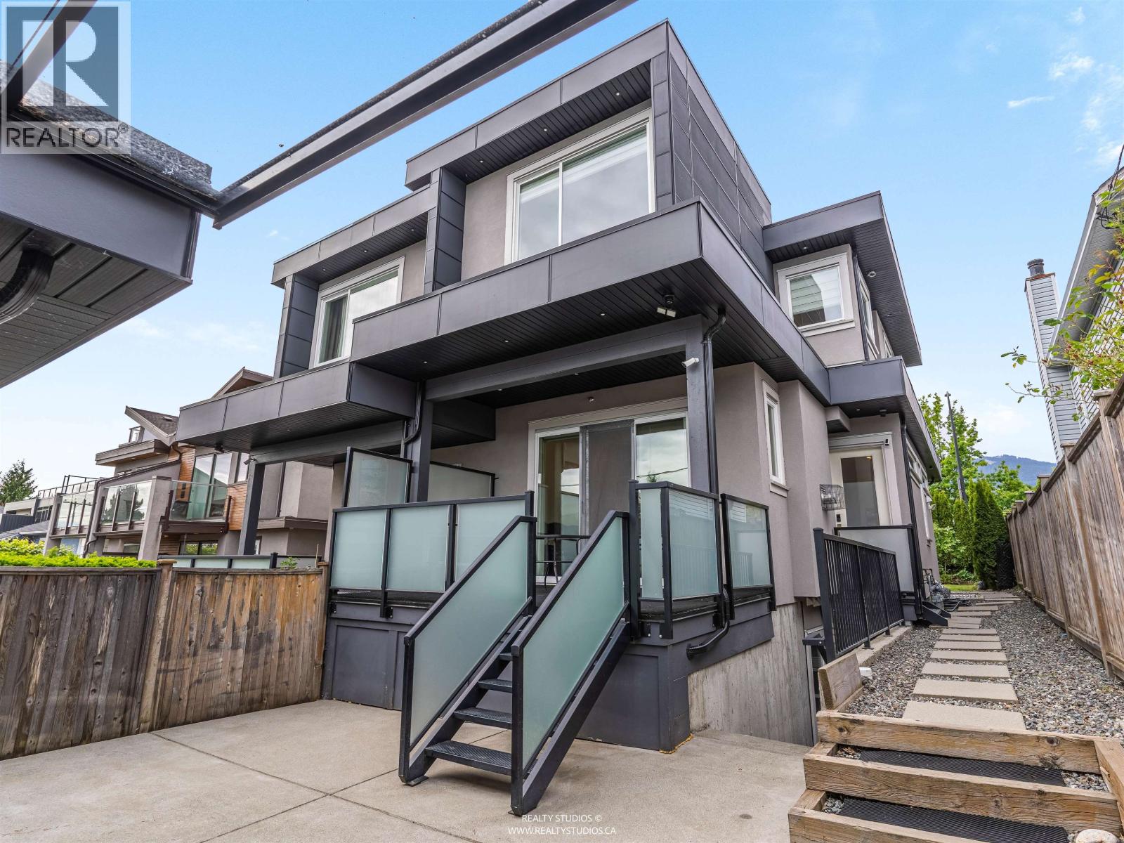 409 W KEITH ROAD, North Vancouver
