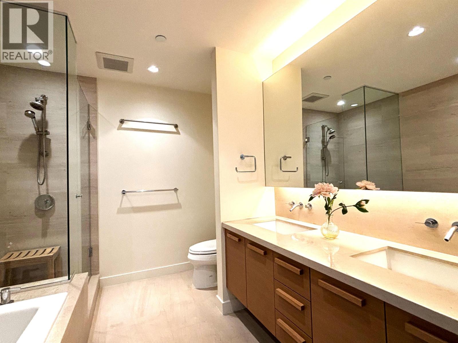 1501 5838 BERTON AVENUE, Vancouver