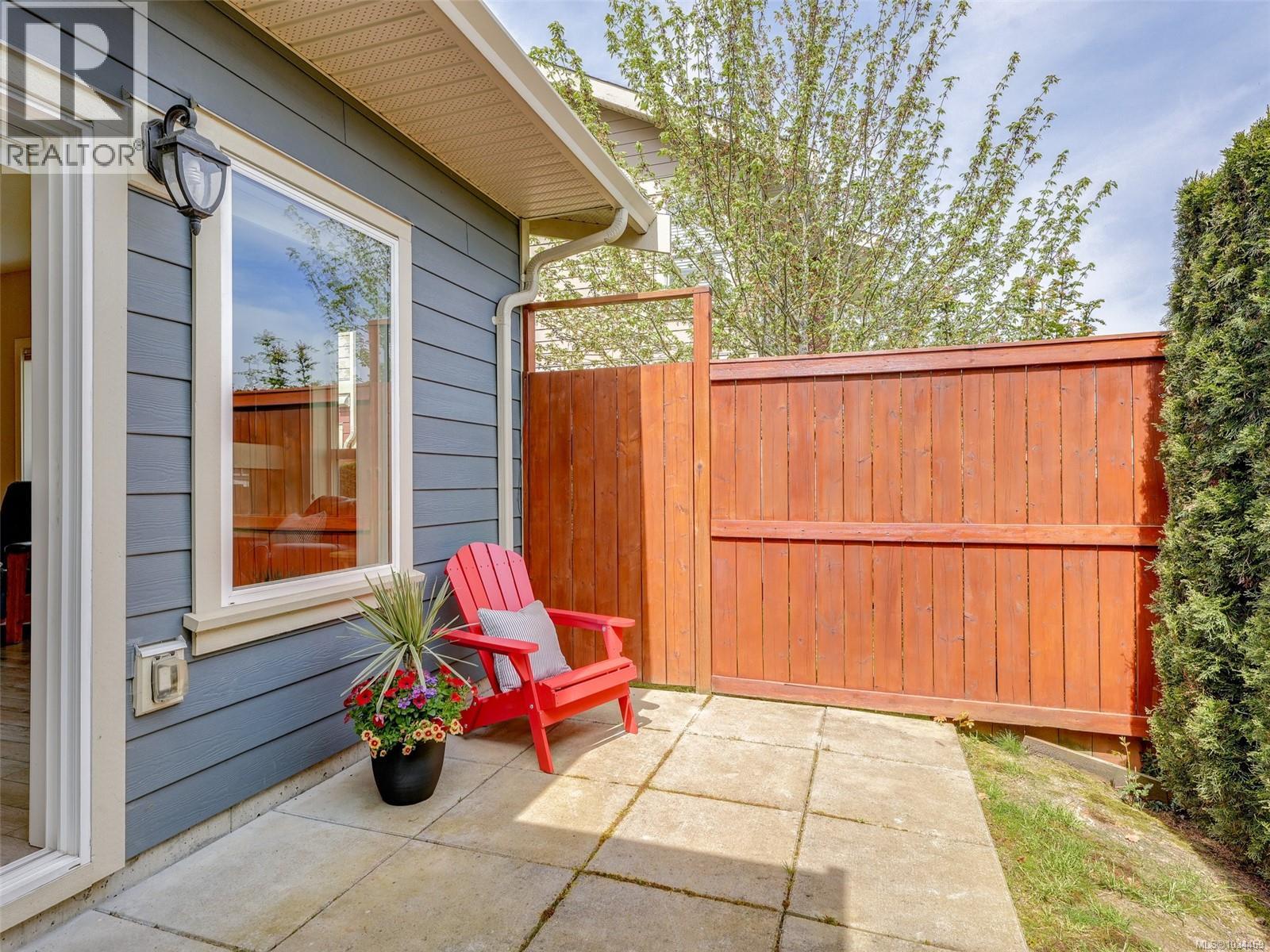 21 1515 Keating Cross Rd, Central Saanich