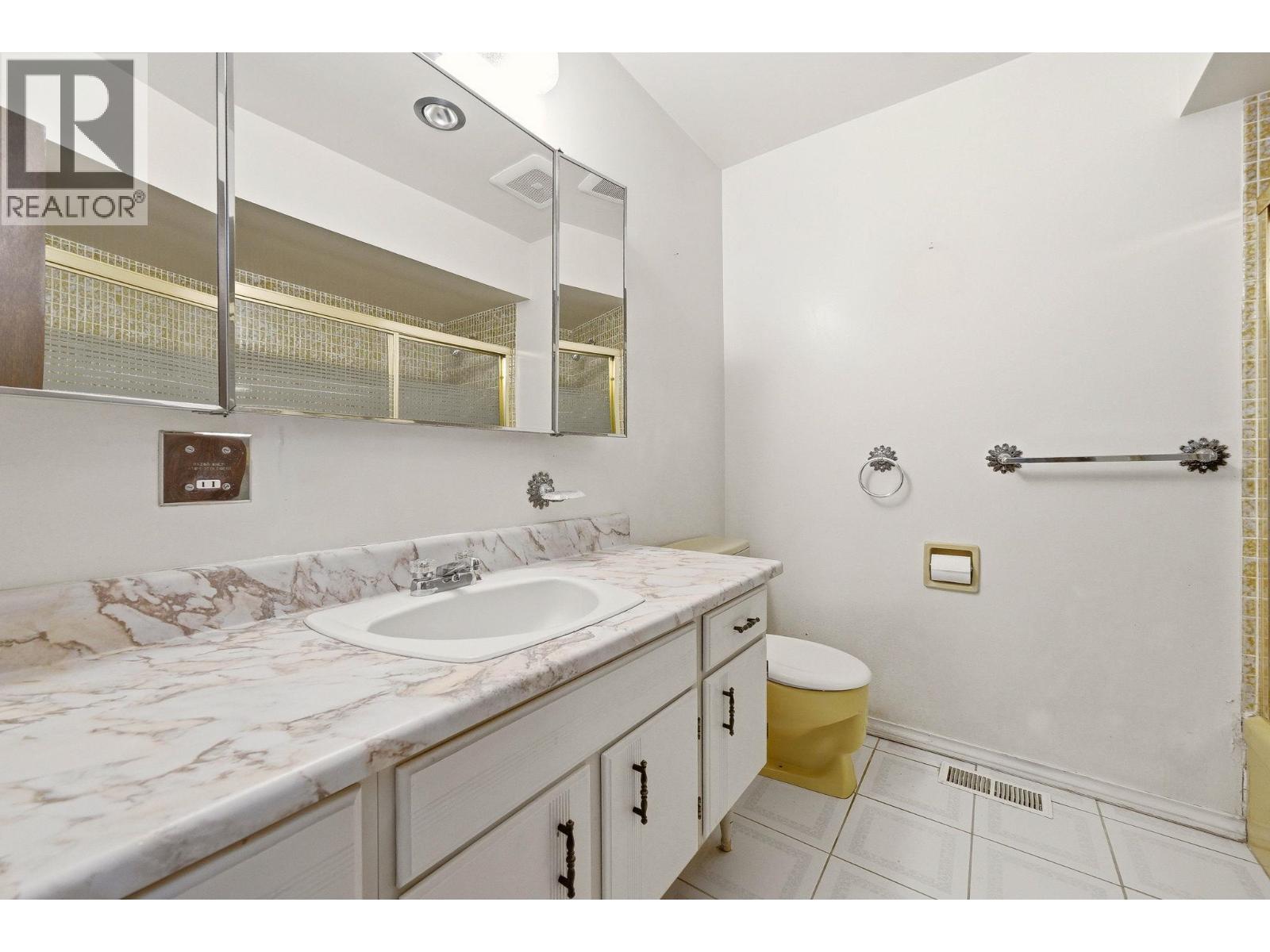 5180 SPRINGDALE COURT, Burnaby