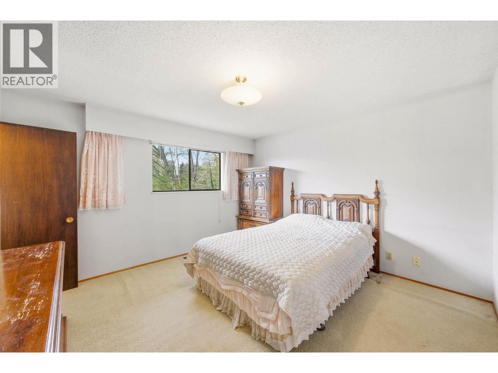 5180 SPRINGDALE COURT, Burnaby