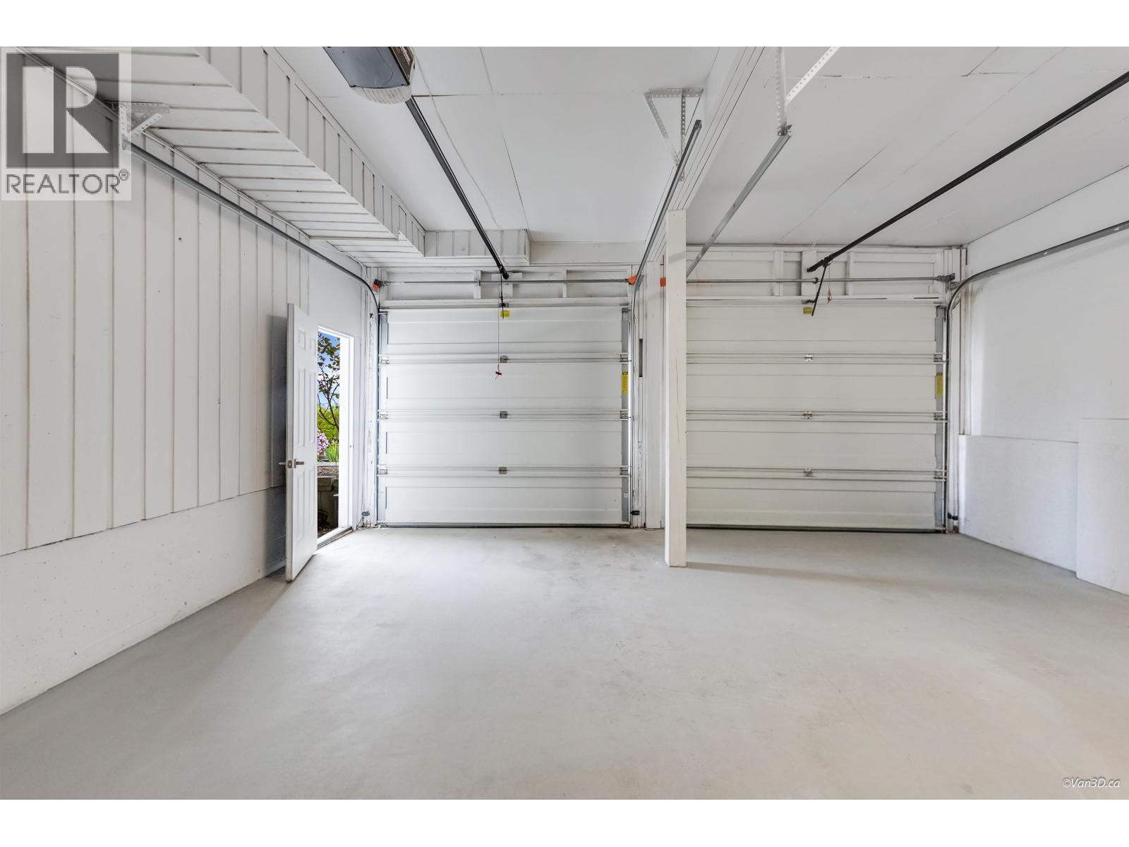 106 WARRICK STREET, Coquitlam