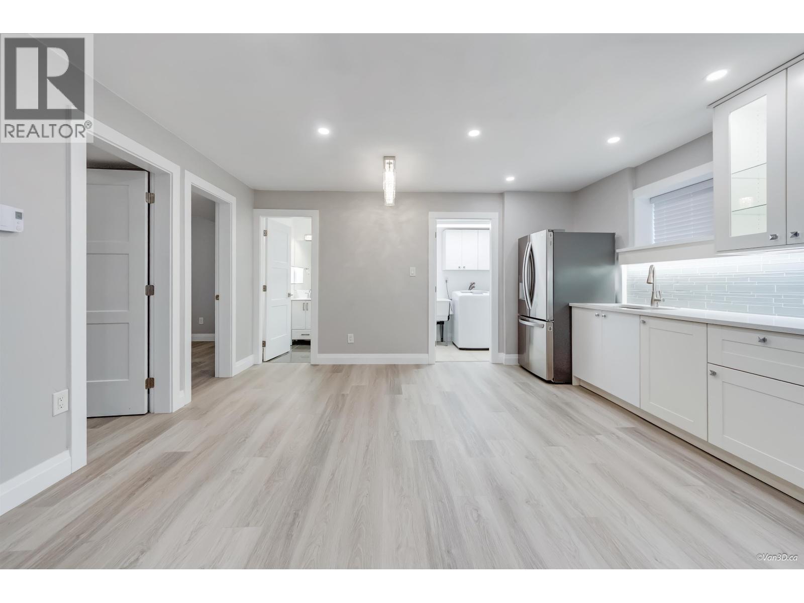 106 WARRICK STREET, Coquitlam