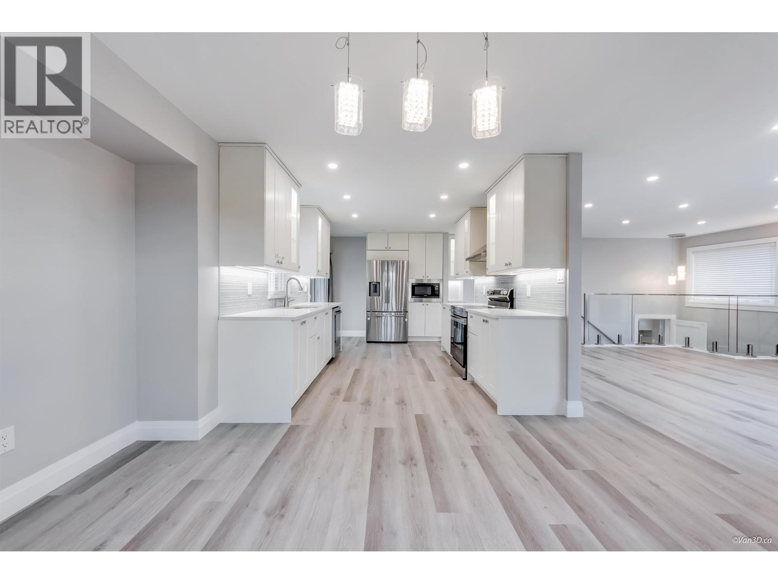 106 WARRICK STREET, Coquitlam