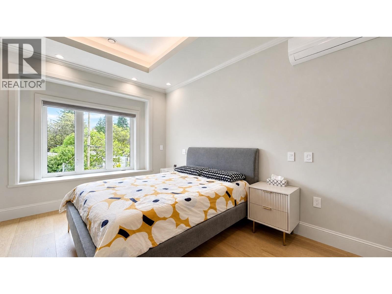 4618 W 8TH AVENUE, Vancouver