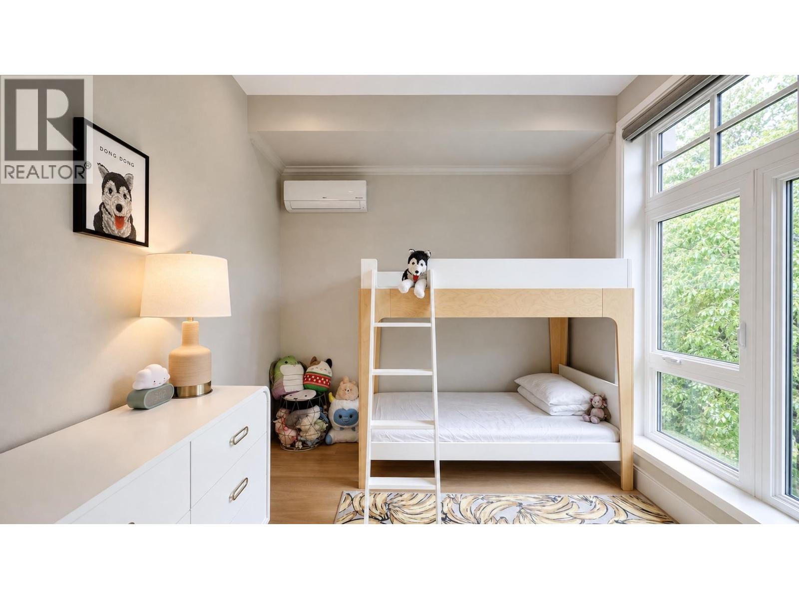 4618 W 8TH AVENUE, Vancouver