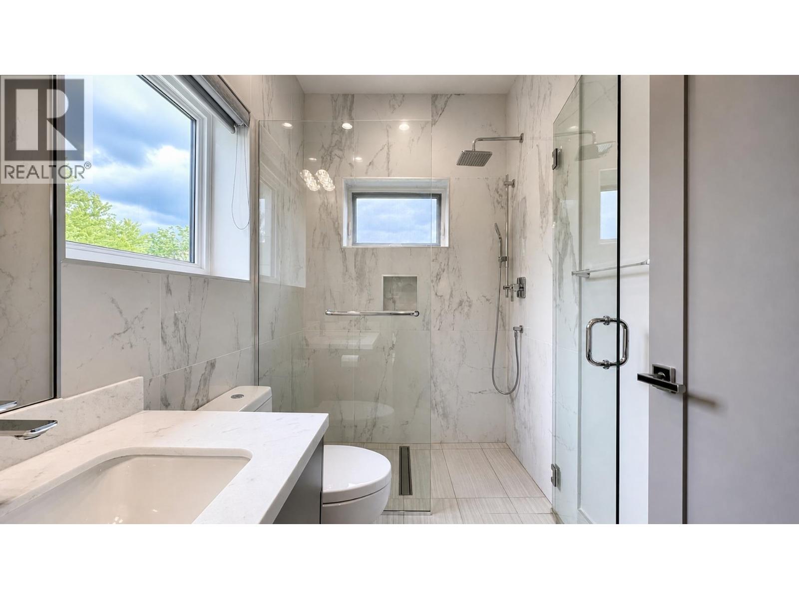 4618 W 8TH AVENUE, Vancouver