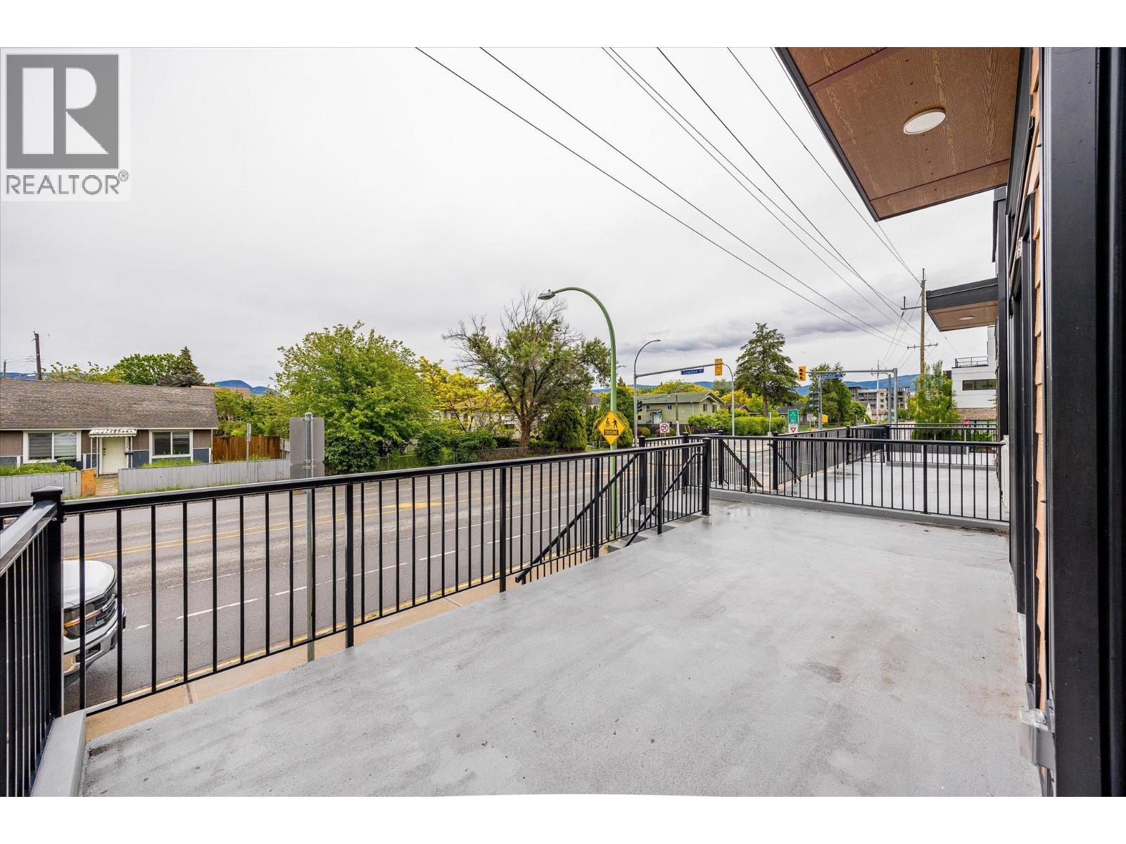 105B 660 Cawston Avenue, Kelowna