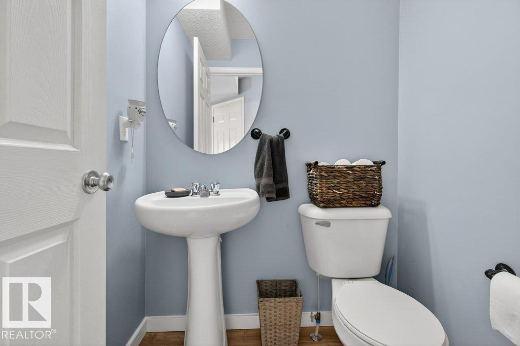 13956 137 ST NW - 4
