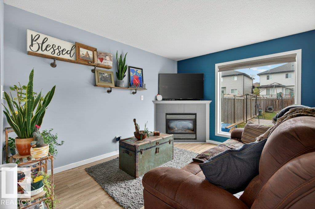 13956 137 ST NW - 6