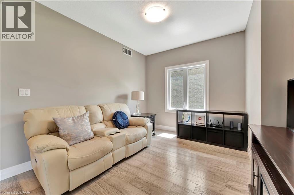 #6 32 FAITH Street - 13