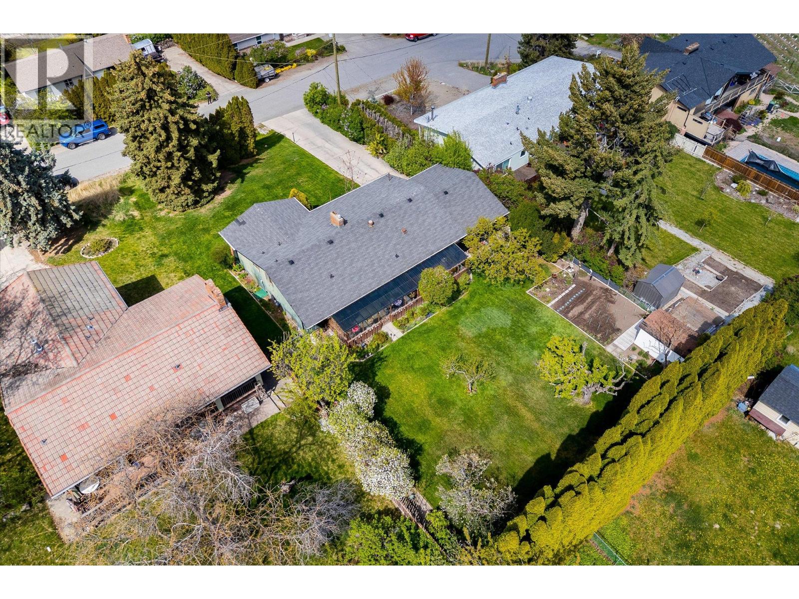 2425 Collingwood Road - 38