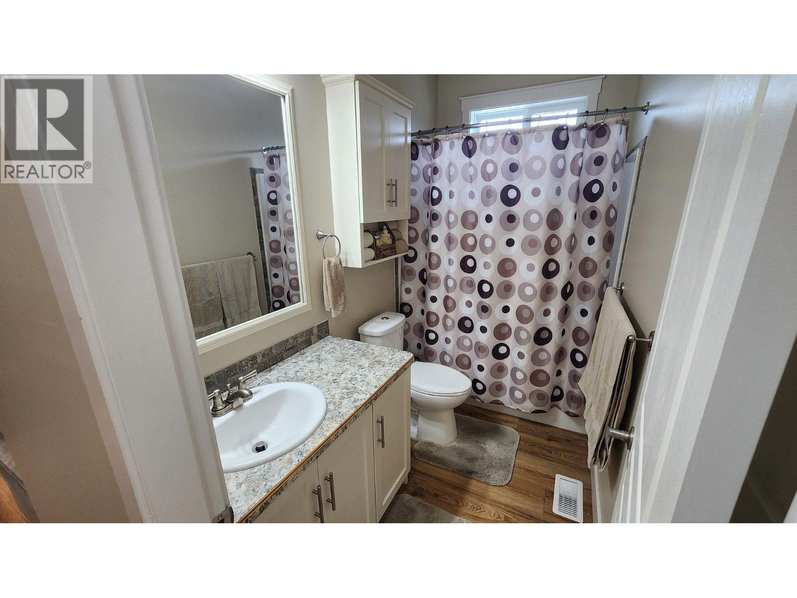 8300 GALLAGHER LAKE FRONTAGE Road Unit# 108, Oliver