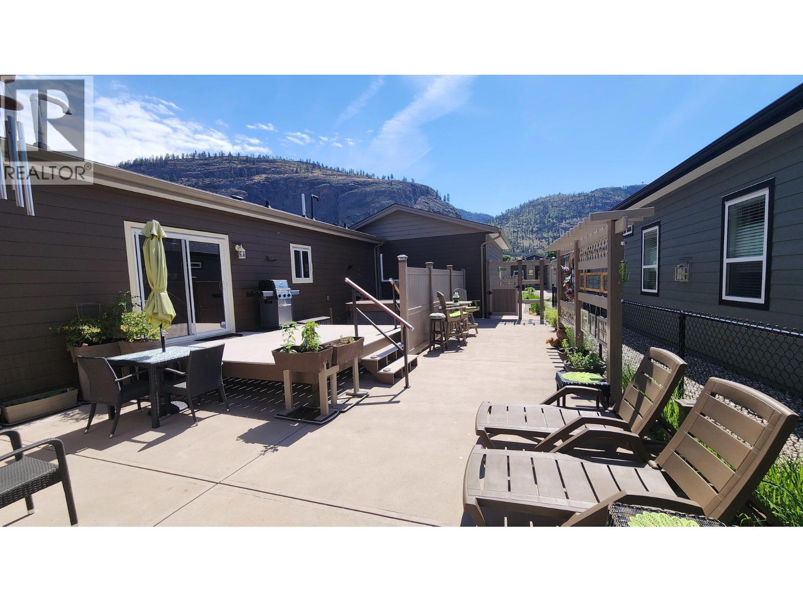 8300 GALLAGHER LAKE FRONTAGE Road Unit# 108, Oliver