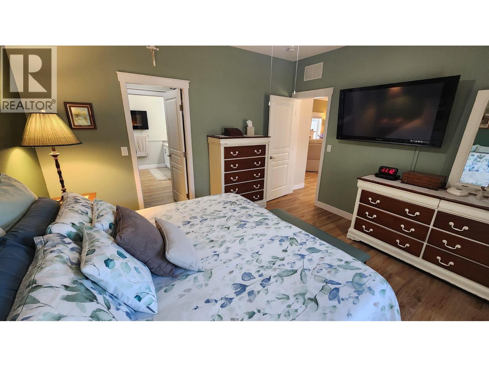 8300 GALLAGHER LAKE FRONTAGE Road Unit# 108, Oliver