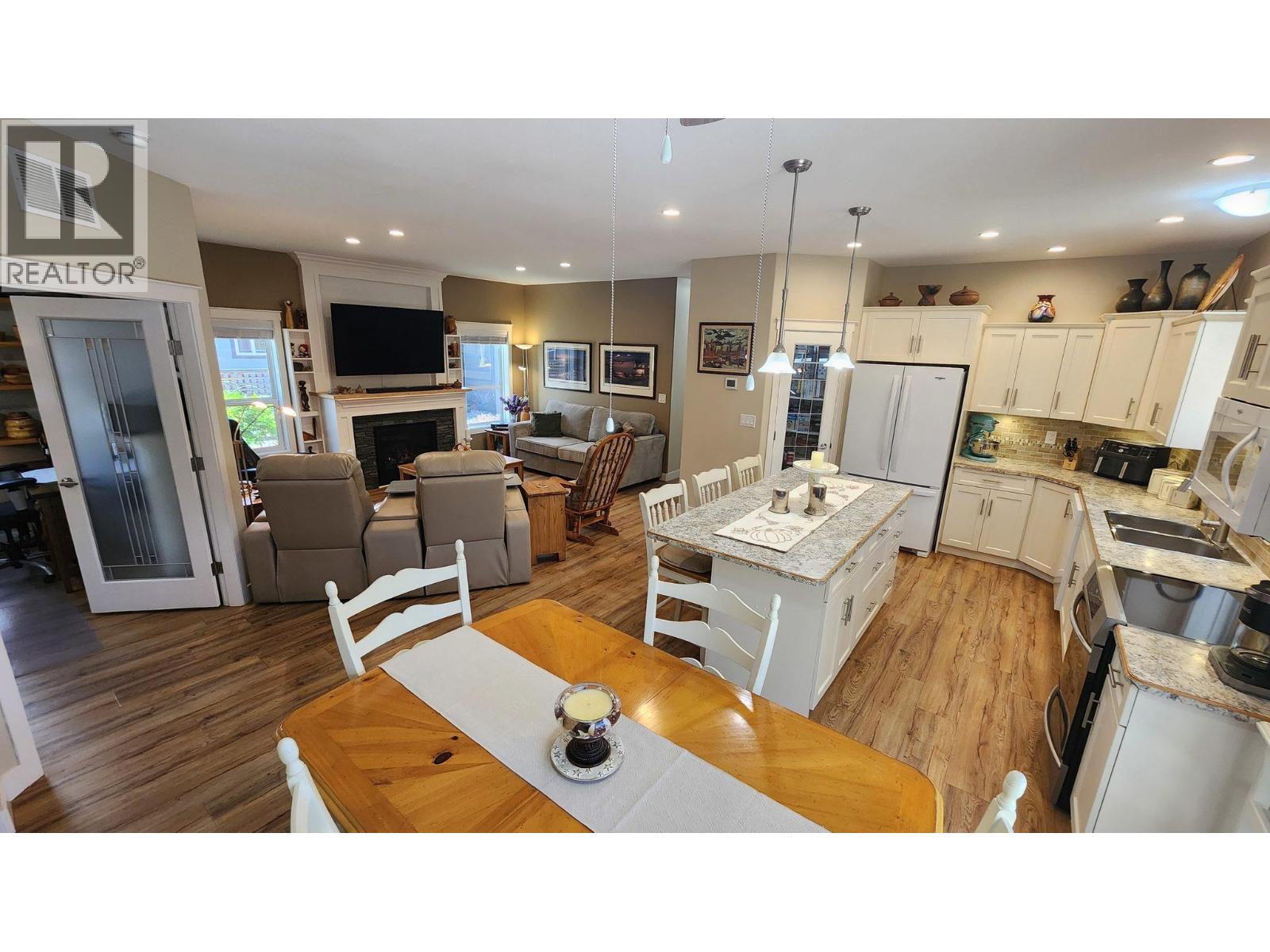 #108 8300 GALLAGHER LAKE FRONTAGE Road - 17