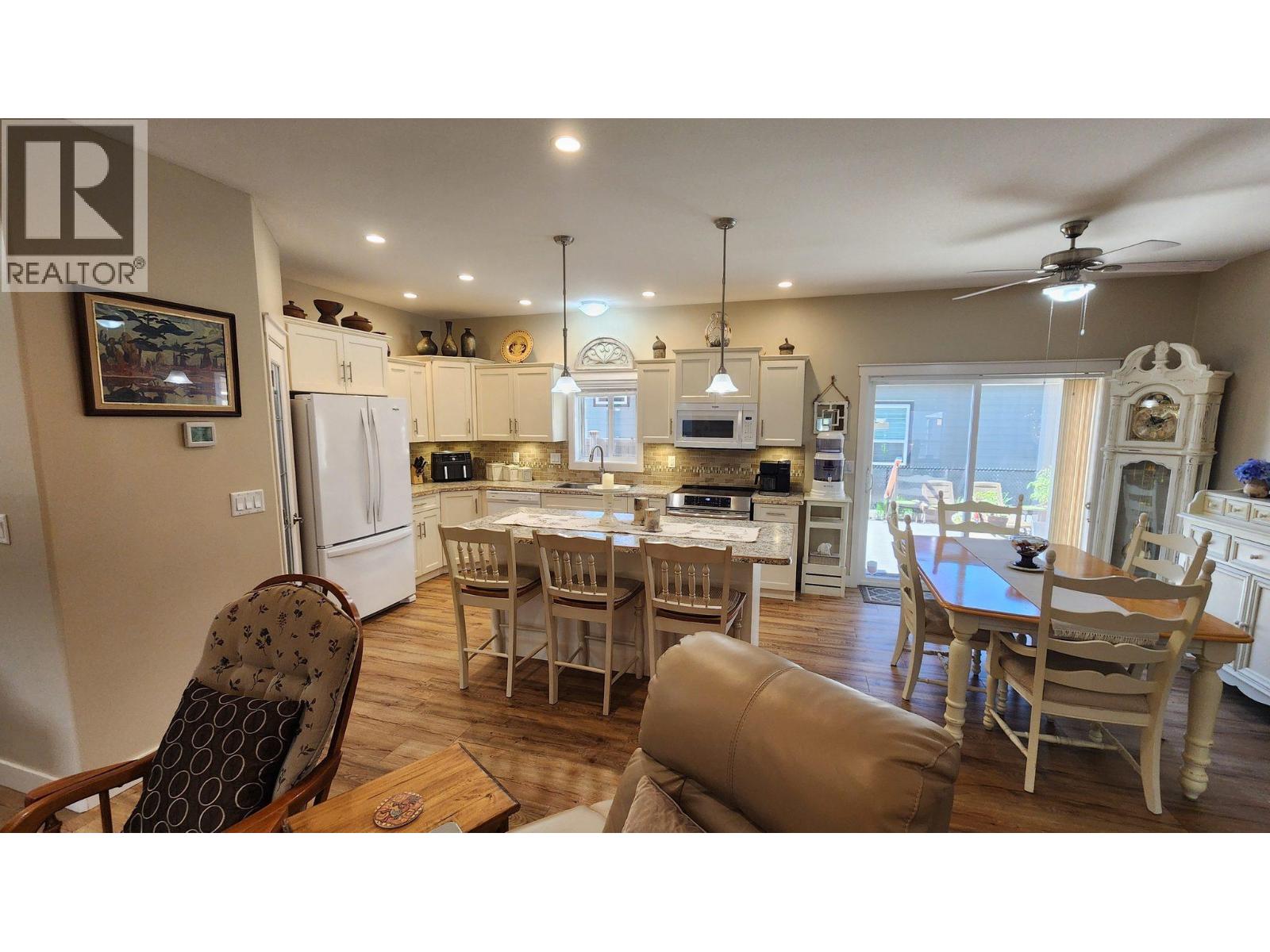 #108 8300 GALLAGHER LAKE FRONTAGE Road - 6