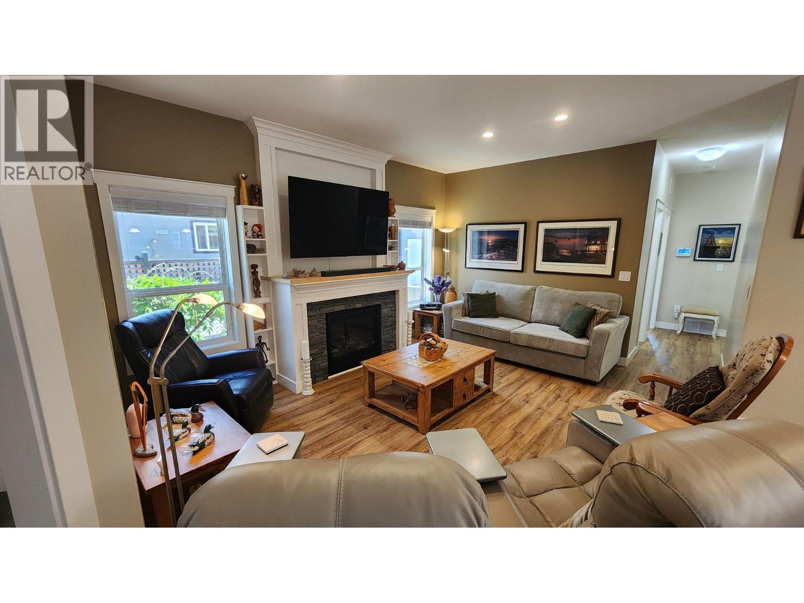 8300 GALLAGHER LAKE FRONTAGE Road Unit# 108, Oliver