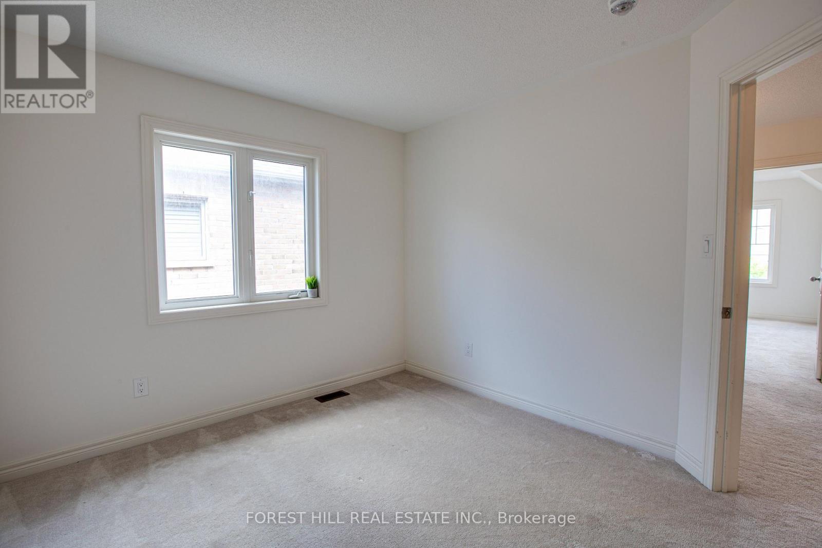 187 ARMSTRONG CRESCENT - 23