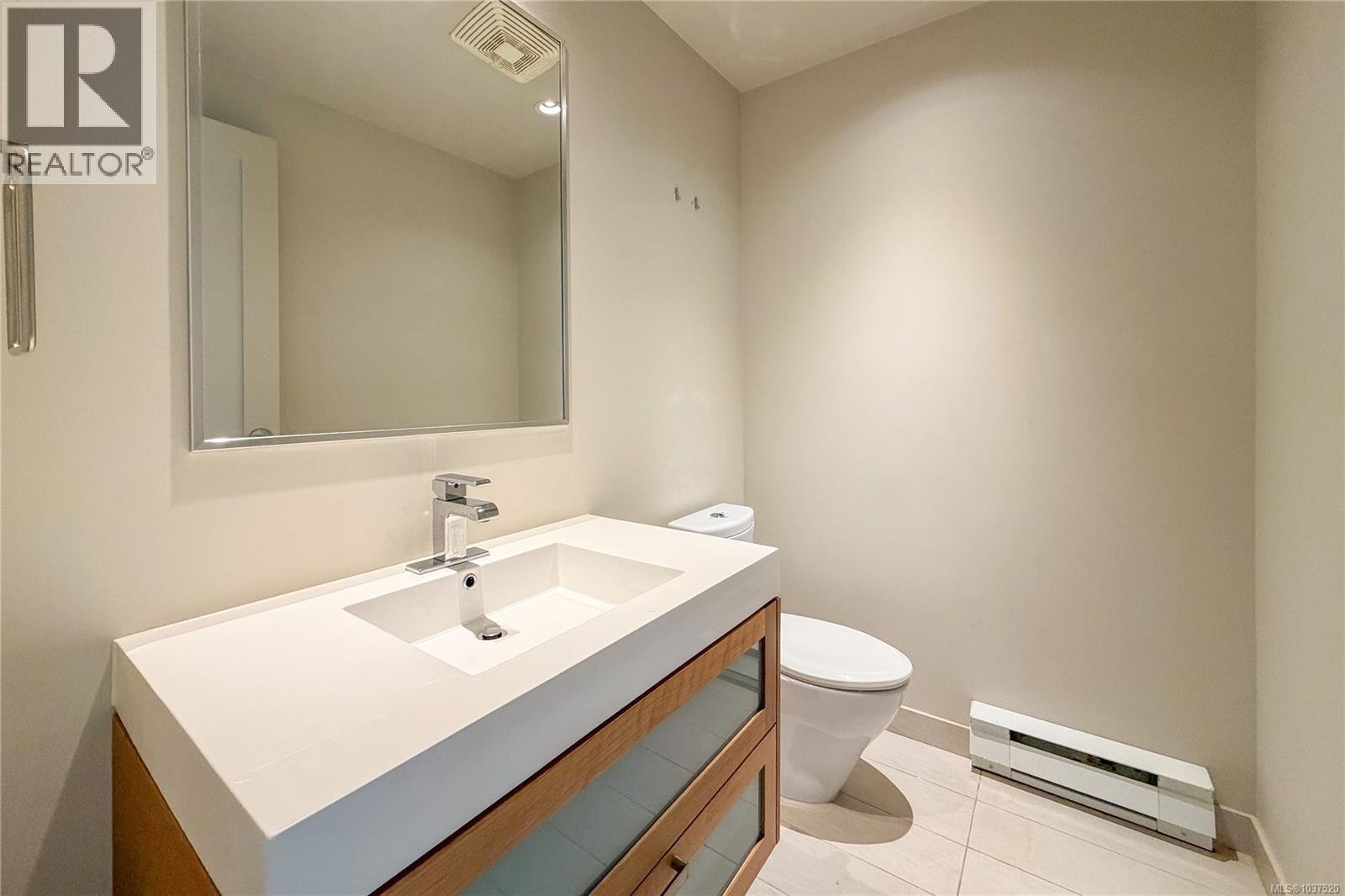 PH2 365 Waterfront Crescent, Victoria