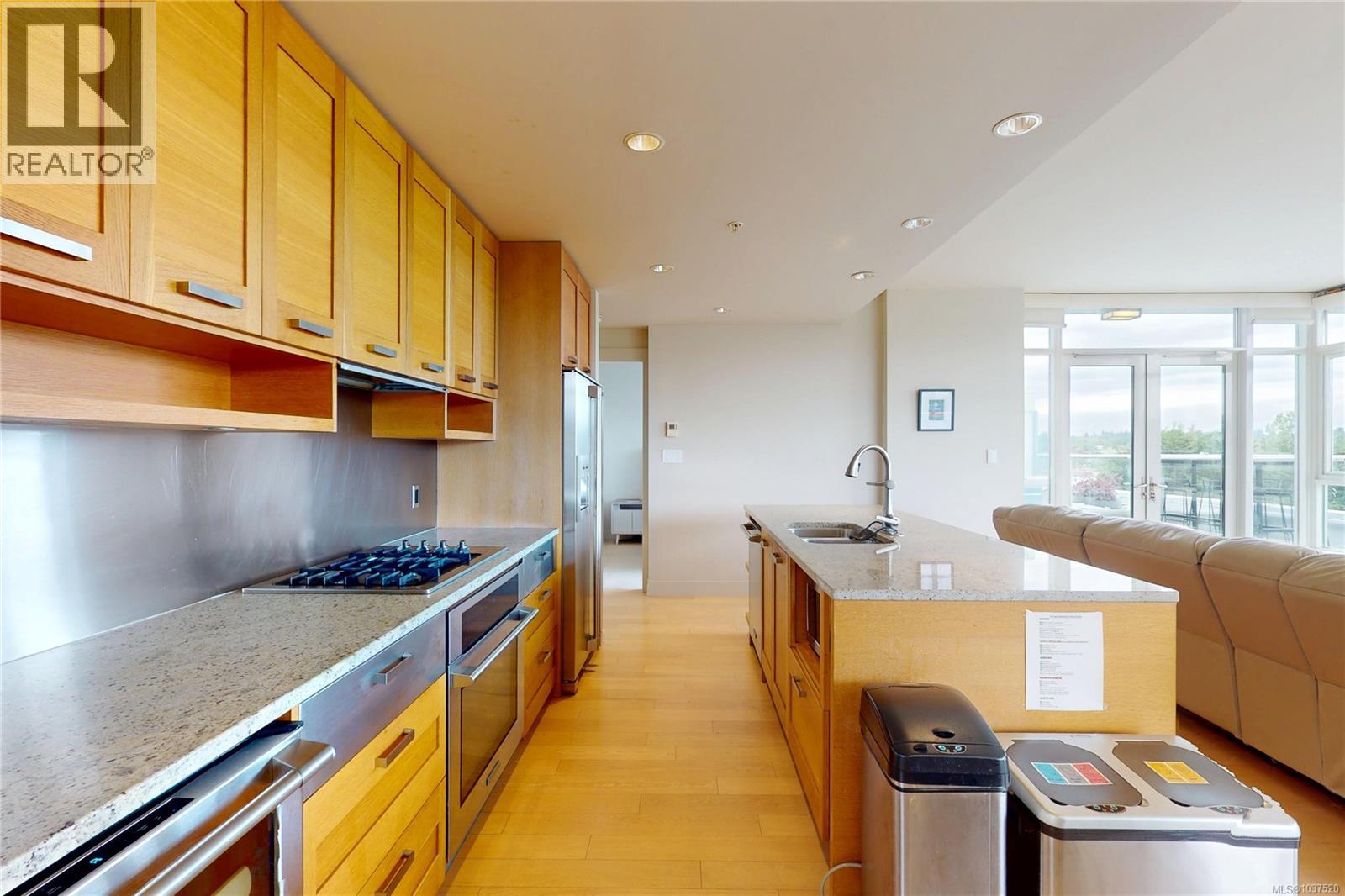 PH2 365 Waterfront Crescent, Victoria