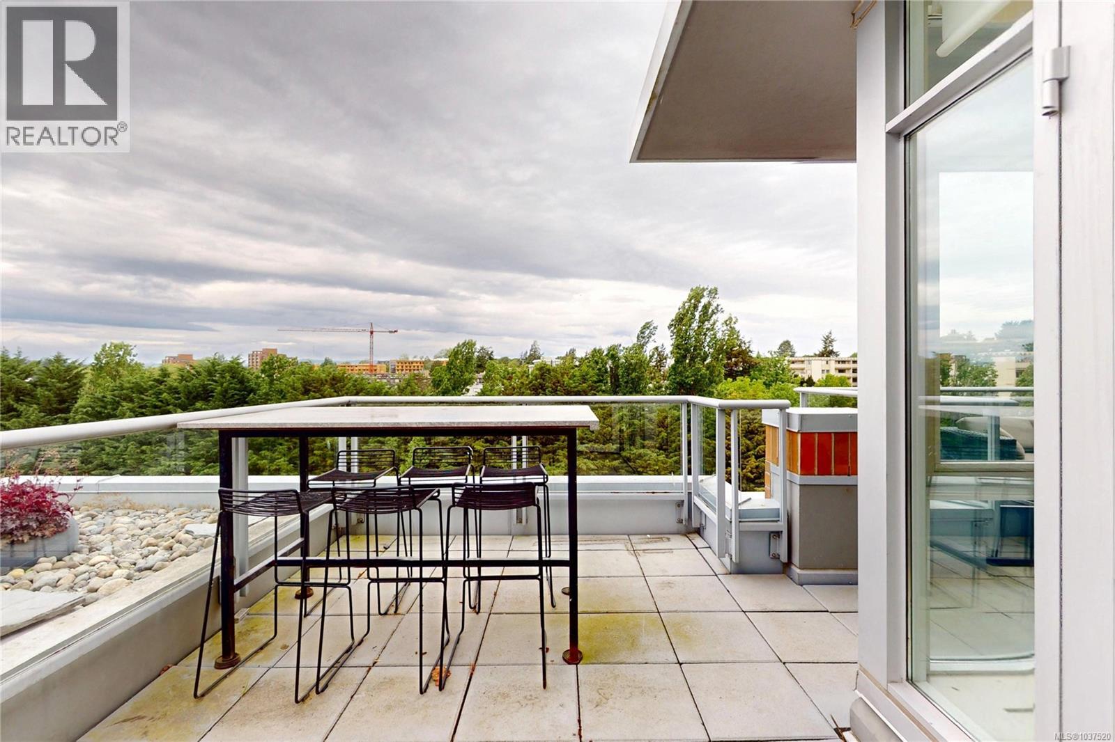 PH2 365 Waterfront Crescent, Victoria
