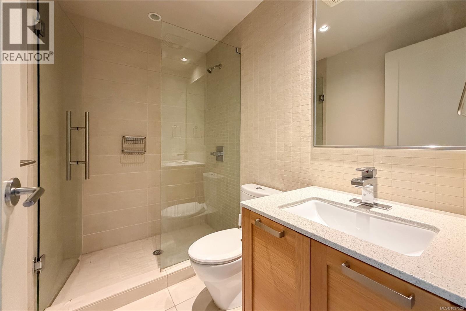PH2 365 Waterfront Crescent, Victoria