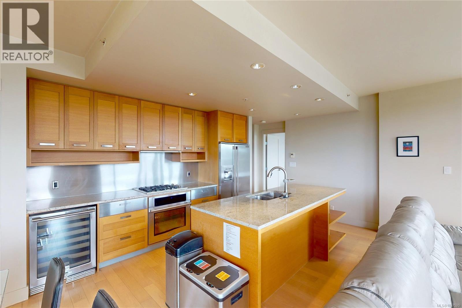 PH2 365 Waterfront Crescent, Victoria