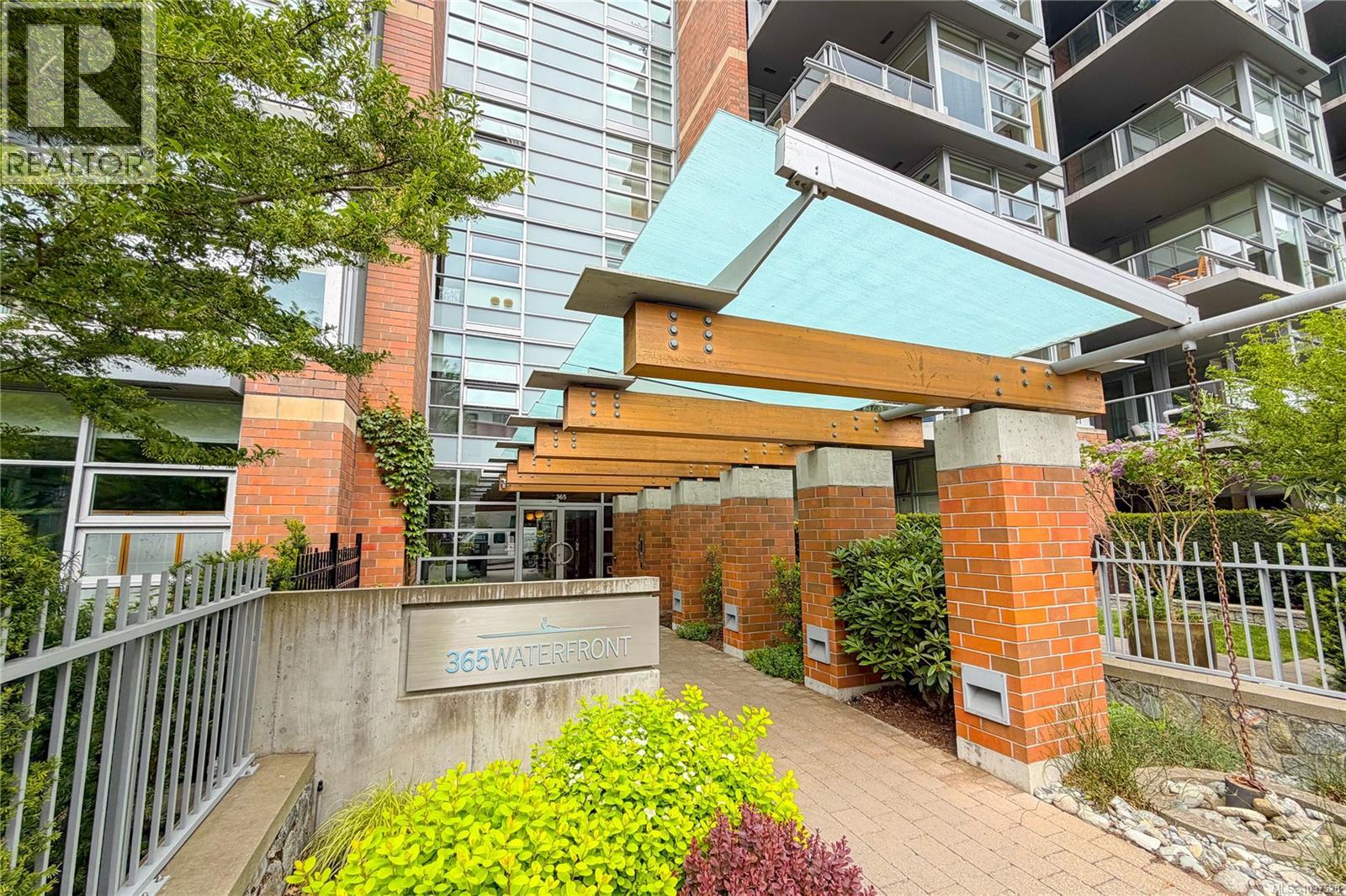 PH2 365 Waterfront Crescent, Victoria