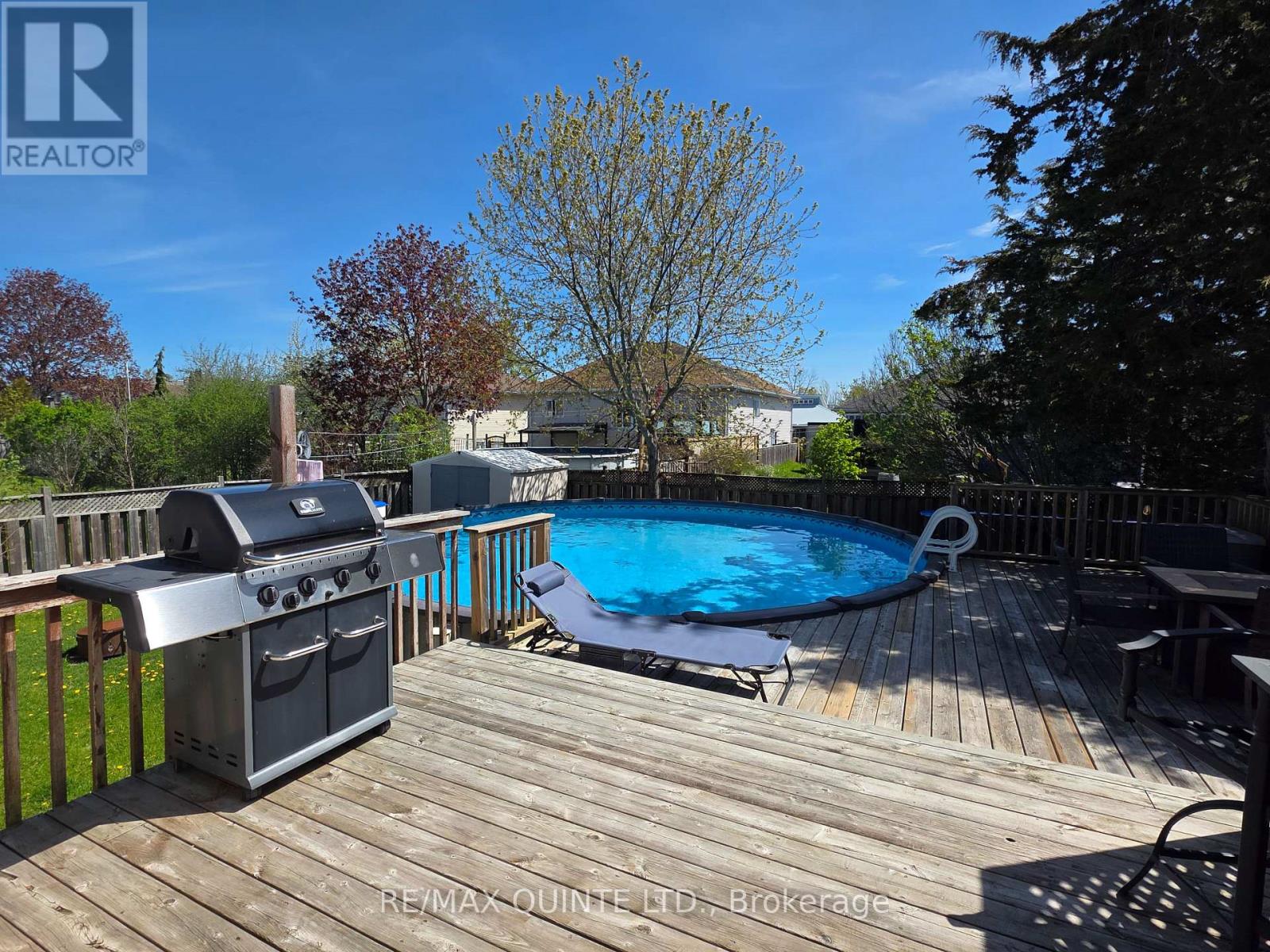 4 HARBOURVIEW CRESCENT - 32