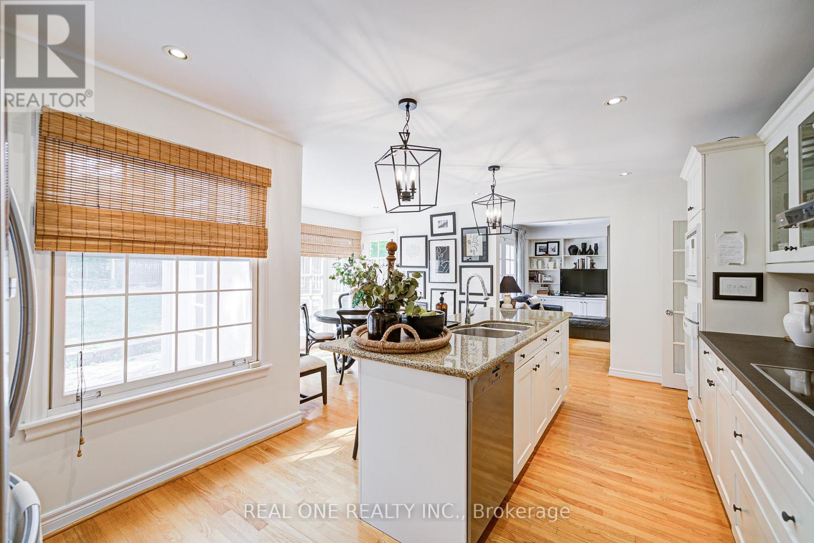 21 ALCAINE COURT - 14
