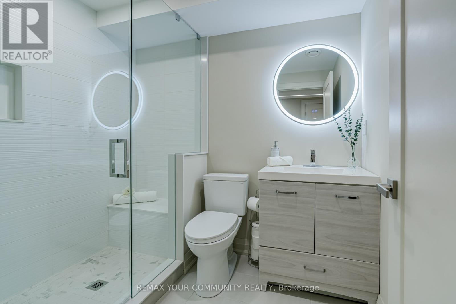 21 AMPARO DRIVE - 28