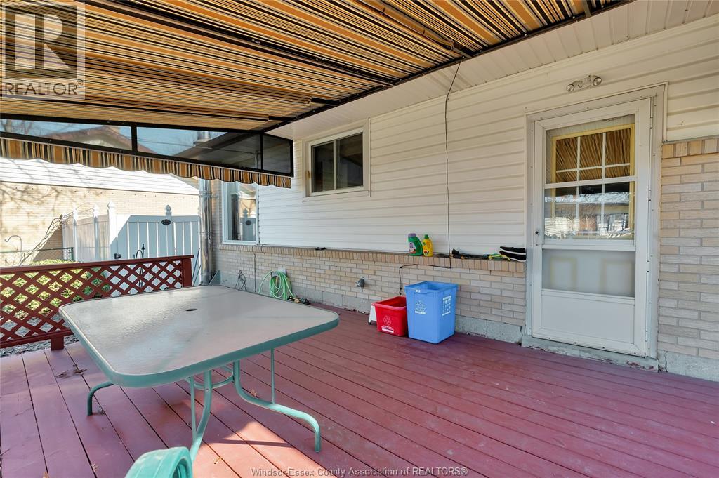 1640 ST. GABRIEL - 24