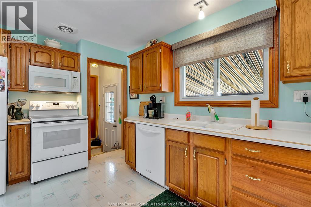 1640 ST. GABRIEL - 9