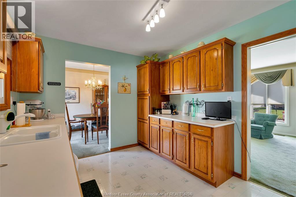 1640 ST. GABRIEL - 10