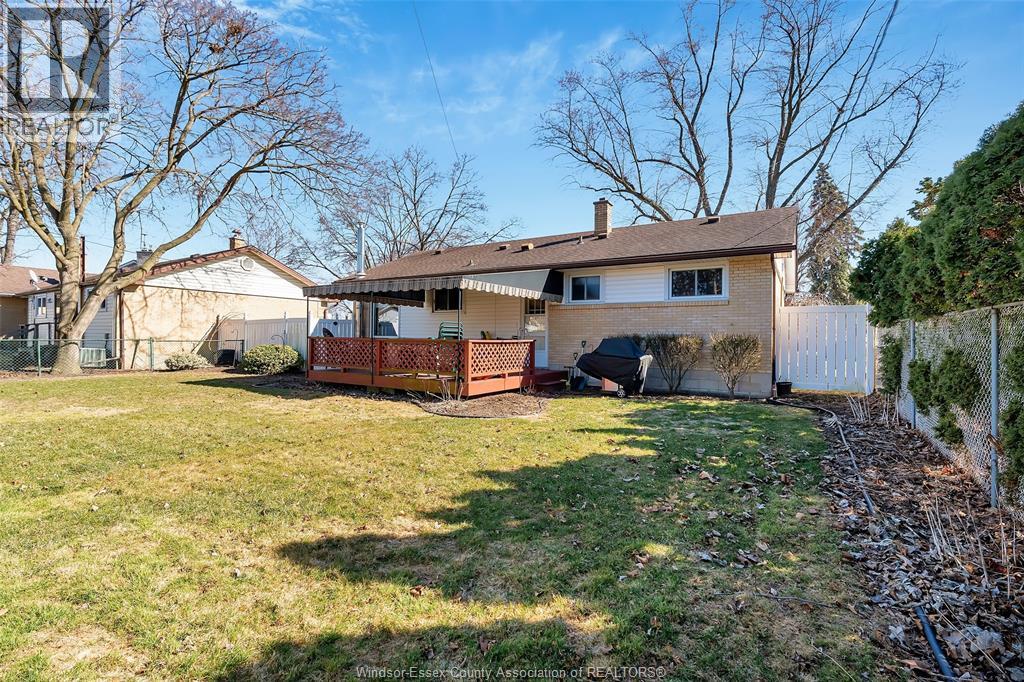 1640 ST. GABRIEL - 23
