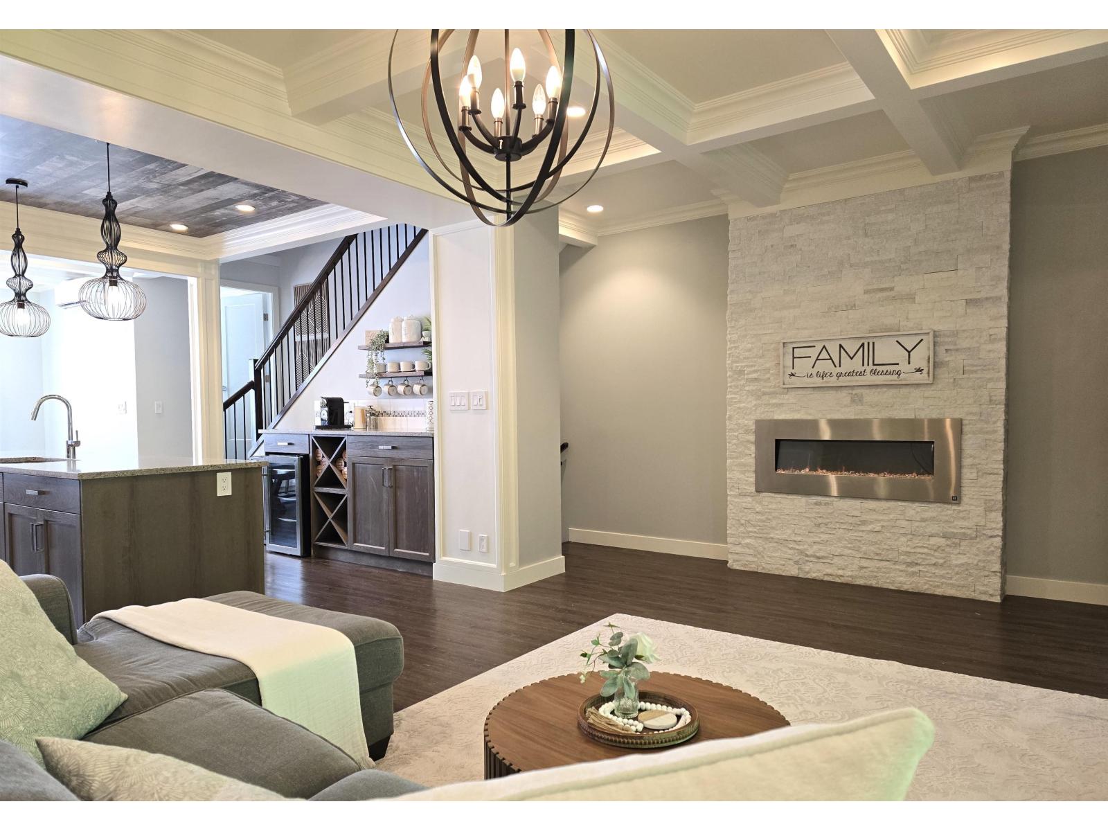 2 520 HOT SPRINGS ROAD, Harrison Hot Springs, Harrison Hot Springs