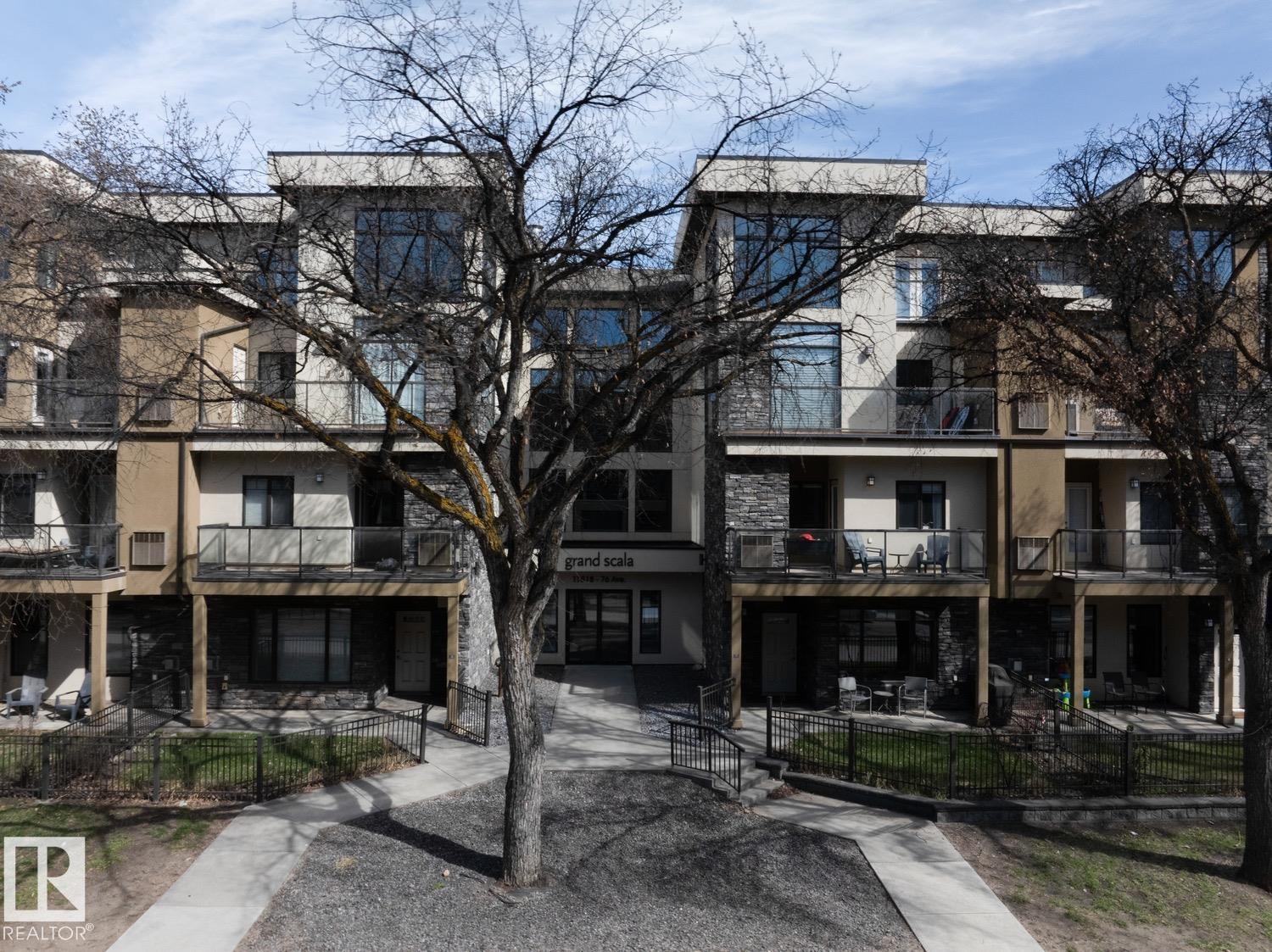 #16 11518 76 AV NW - 37